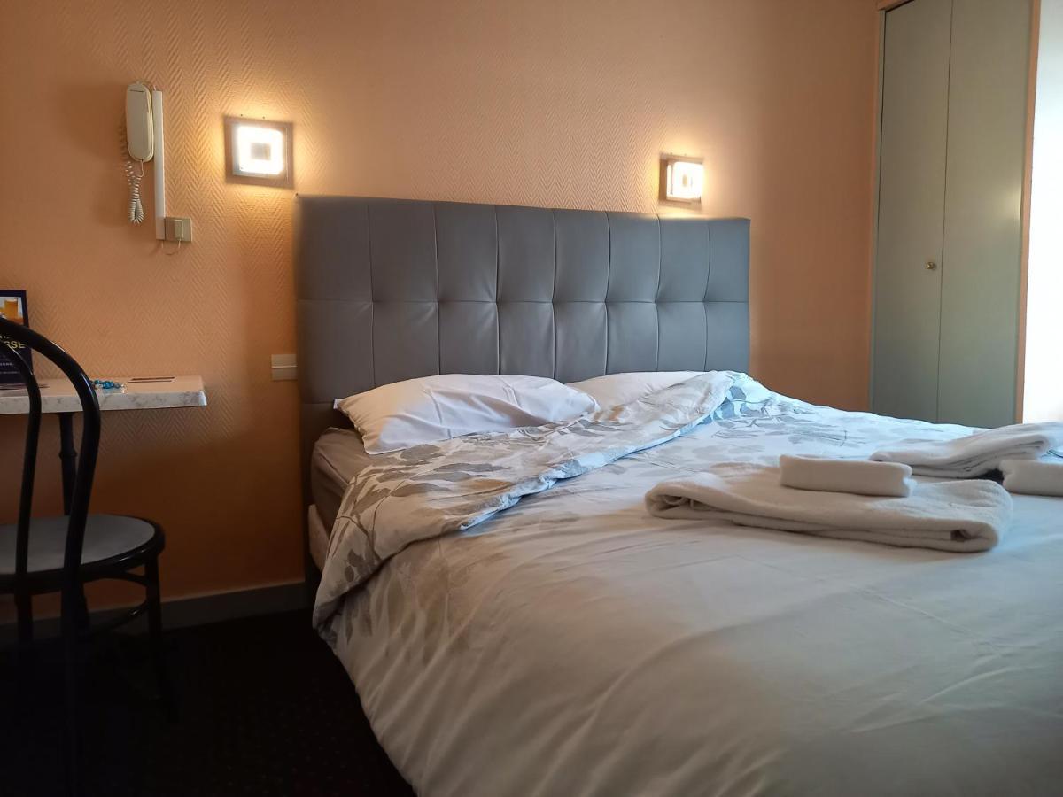 Le Terminus Fasthotel Soissons Centre ภายนอก รูปภาพ